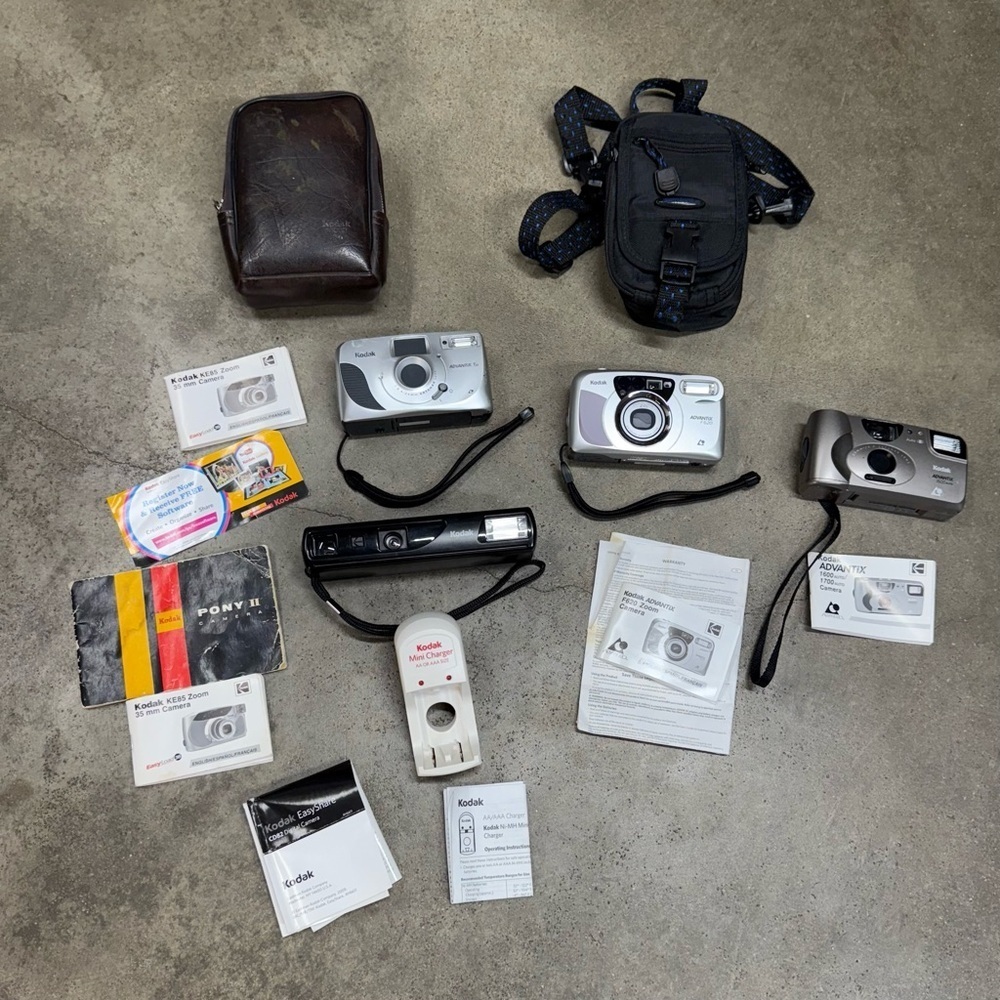 Kodak Film Camera Lot 4 Advantix 110 Point Shoot w Cases Charger Tested